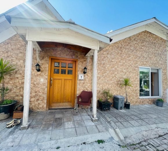 7c5f660e-f5bb-42ef-8c79-dee511193a2c